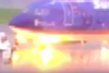 Angajatul unui aeroport a fost lovit de fulger în timp ce descărca un avion - VIDEO 468140
