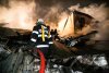 Incendiu de amploare în Capitală: Şase case, lipite între ele, au fost distruse de flăcări 571013