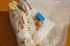 George și-a cumpărat un crispy sandwich de la un celebru fast-food din Târgu Mureș. Când s-a uitat în pungă, a încremenit. „La asta chiar nu te aștepți să găsești!” (FOTO) 598638
