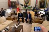 Klaus Iohannis în dialog cu președintele SUA în Biroul Oval. Donald Trump laudă creșterea economică din România 610762