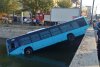 Un autobuz al STB a căzut în râul Dâmbovița! O macara de mare tonaj, închiriată de Primărie pentru a-l scoate (FOTO-VIDEO) 612427