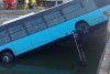 Un autobuz al STB a căzut în râul Dâmbovița! O macara de mare tonaj, închiriată de Primărie pentru a-l scoate (FOTO-VIDEO) 612433