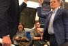 Moment caraghios cu Dacian Cioloș la metrou.  FOTO 624677