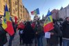 Protest în Timișoara față de carantinarea orașului: „Azi în Timișoara, mâine-n toată țara”. Oamenii au dat foc măștilor! 697848