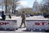 Atac la Capitoliu! Un bărbat a intrat cu maşina într-o baricadă din dispozitivul de securitate al legislativului SUA. Suspectul şi un poliţist au murit 701554