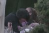 Jennifer Lopez și Ben Affleck, momente romantice la o terasă din Malibu 711779