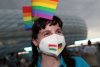 Un fan al Germaniei a intrat pe stadion cu steagul LGBTI. Suporterii au primit 20.000 de steaguri pentru a-i irita pe maghiari 713179