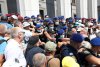 Circa o mie de foști polițiști au luat cu asalt parlamentul de la Kiev 716537