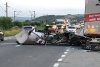 O femeie a murit după ce autoturismul pe care îl conducea s-a izbit violent de un TIR, la Jucu în Cluj 718242