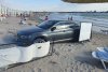 Un turist şi-a parcat maşina pe plaja din Saturn, printre şezlonguri, iar salvamarii au sunat la Poliţie 718082