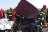 Şapte morţi după un accident devastator între un Mercedes şi un microbuz, în Răcăciuni, Bacău 718526