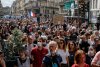 Proteste violente anti-vaccin în Franța. Jurnaliștii au fost atacați de manifestanți la Marsilia. La Paris, mai mulți jandarmi au luat foc după contactul cu o pubelă incendiată 719572