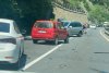 Accident cu 4 mașini, la limita dintre județele Sibiu și Vâlcea. Un şofer a intrat cu maşina pe cotrasens. Traficul este blocat 719656