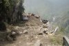 Imagini terifiante de la alunecarea de teren care a îngropat zeci de oameni pe un munte, în India 721515