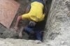 Un polițist aflat în timpul liber a salvat un muncitor prins sub un mal de pământ în Deva 721821