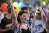 "Bucharest Pride", peste așteptări: Mii de oameni la parada gay din centrul Capitalei 722133
