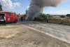 O motocicletă s-a izbit de o maşină pe drumul spre Arad şi a fost proiectată într-un alt autoturism care a luat foc 725425