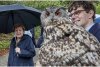 Angela Merkel a fost ”atacată” în timp ce hrănea păsările în parc 728480