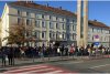 Sute de oameni au ieșit în stradă la Cluj-Napoca și Timișoara: „Jos dictatura!”, „Jos masca!”„Libertate fără certificate” 729749