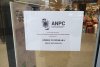 ANPC cere închiderea temporară a 4 magazine Mega Image din București. Gândaci în zona de patiserie, alimente cu mucegai, vitrine ruginite şi resturi alimentare 734101