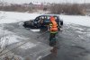 Mamă și fiica de trei ani, salvate din apa înghețată, după ce mașina în care se aflau a derapat în râul Mureș 745932