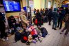 Tren cu 1.600 de refugiaţi din Ucraina a ajuns la Bucureşti. "A fost teribil, îngrozitor | Harkiv a fost transformat în Stalingrad, Kiev a fost bombardat" 754396