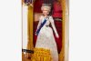 Regina Elisabeta, cadou special cu ocazia Jubileului de Platină. Cum arată păpușa barbie cu chipul monarhului britanic 763278