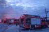 Incendiu puternic la un complex comercial din Braşov 764847