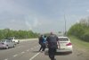 Un bărbat oprit în trafic s-a luptat cu doi polițiști și i-a târât cu mașina, în Tennessee 765538