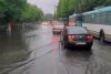 Ploaia torențială din București a adus inundații pe bulevardele mari și copaci căzuți 768423