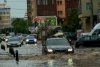 Furtună puternică în Bucureşti | Străzi şi bulevarde inundate, blocuri lăsate fără acoperişuri 770657