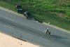 O vacă scăpată pe autostradă, printre mașini, a fost prinsă după o cursă dramatică de doi bărbați călare, cu lasoul. S-a întâmplat în SUA 773154