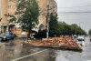Vijelia a făcut prăpăd la Craiova! Acoperiș și copaci căzuți pe șosele | RO-ALERT de urgență extremă 776116