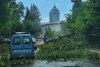 Vijelia a făcut prăpăd în București și Ilfov. Copaci rupți și stâlpi puși la pământ 779555