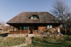 Satul "Albastru" din România, scos la vânzare pentru 1,4 milioane de euro 782163