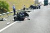Carambol pe Autostrada Soarelui! Un șofer a zburat peste parapet și a lovit, în cădere, alte 2 mașini de pe sensul opus 782302