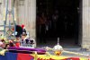 Regina Elisabeta a II-a a fost condusă pe ultimul drum | Ceremoniile de la Londra s-au încheiat | Cel mai mare eveniment televizat din istorie s-a văzut în direct la Antena 3 790299