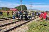 Maşina condusă de o şoferiţă începătoare, spulberată de un tren în Roşieşti, Vaslui 791515