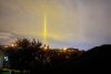 Fenomen straniu pe cerul Rusiei: Imagini cu "stâlpi de lumină" au fost publicate de locuitorii mai multor orașe 793081
