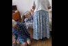 Imagini înfiorătoare la un azil de bătrâni din Sibiu | Bătrâni târându-se pe jos, murdari, ținuți în condiții inumane 793472