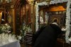 O icoană adusă de la Athos a lăcrimat într-o biserică din Sibiu. Preot: "Este o minune, un semn că Maica Domnului e vie" 793507