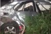 Un bărbat s-a filmat când a intrat intenţionat cu maşina în faţa trenului, în Lugoj 794838