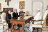 Familia Regală a României, în vizită la Vatican. Majestatea Sa Margareta și Principele Radu s-au întâlnit cu Papa Francisc 799435