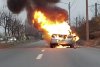 Mașină distrusă complet, după ce a luat foc în mers, pe un bulevard din Craiova 800165