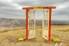 "Uşa din natură", loc inedit pentru poze la graniţa dintre două judeţe din România 801127