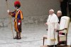 Papa Francisc împlinește astăzi 86 de ani: "Am ajuns deja la vârsta la care trebuie să spui 'ce bine arătați!'" 806089
