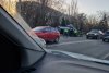 Carambol cu trei mașini, în fața INML București! Două eleve au fost lovite când se aflau pe trotuar 811885