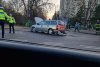 Carambol cu trei mașini, în fața INML București! Două eleve au fost lovite când se aflau pe trotuar 811886
