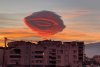 Fenomen spectaculos pe cerul Turciei: Un nor masiv, în formă de OZN, a plutit deasupra orașului Bursa 812269