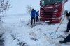 Iarna s-a instalat în România. Drumuri naţionale şi porturi închise din cauza ninsorii, zeci de maşini distruse, copaci și stâlpi rupți 813667